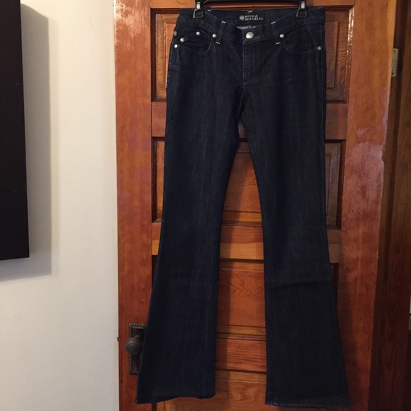 Rock & Republic Dark Wash Flare Sequin Logo 28 - Picture 2 of 8